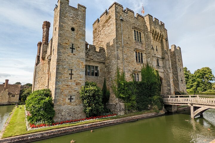 Hever Castle Tour: England's Hidden Gem - Photo 1 of 9
